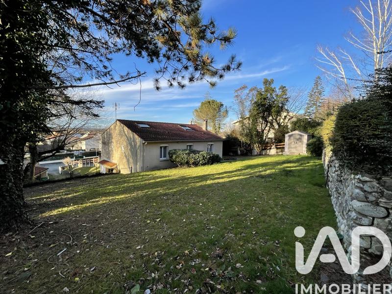 Maison - 99 m² - 4 pièces