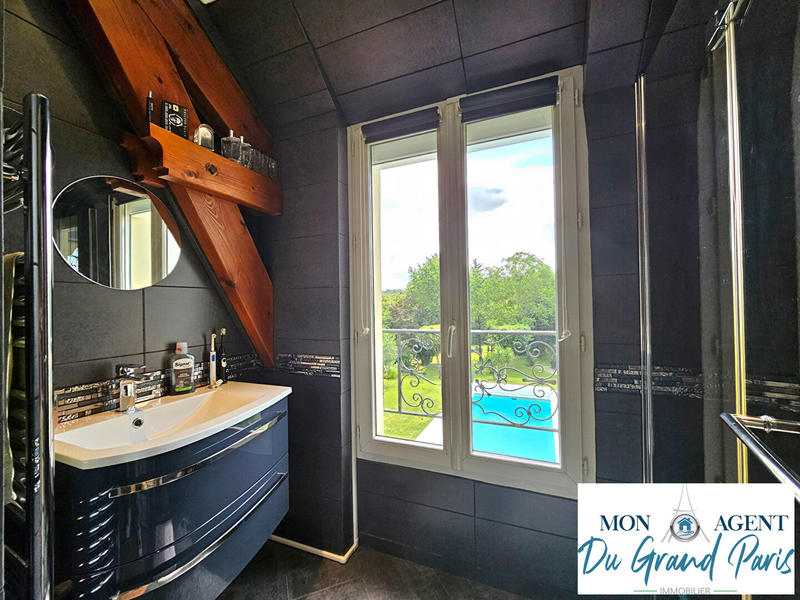 Maison - 120 m² - 6 pièces