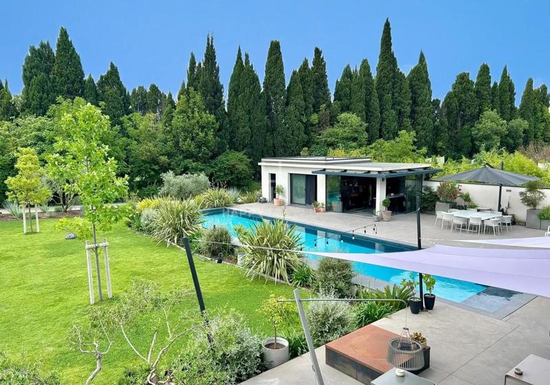 Propriété - 260 m² - 7 pièces