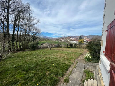 Maison - 214 m² - 10 pièces