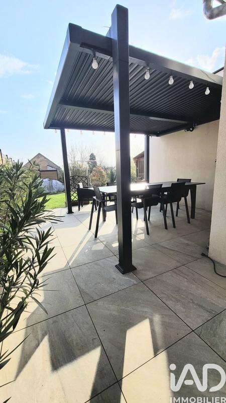 Maison - 97 m² - 4 pièces