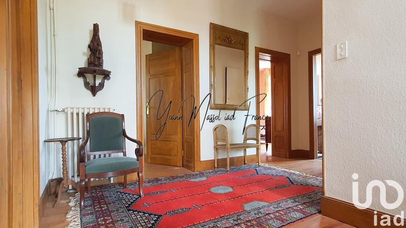 Maison - 233 m² - 9 pièces