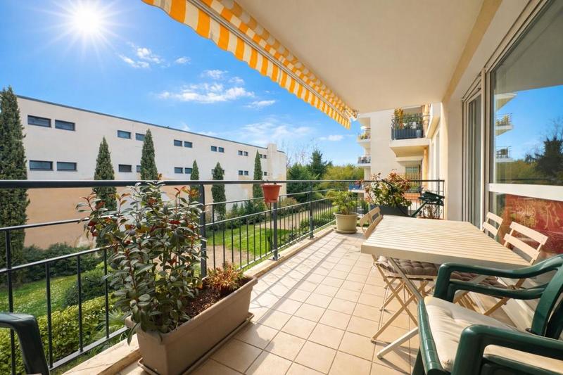 Appartement - 110 m² - 5 pièces