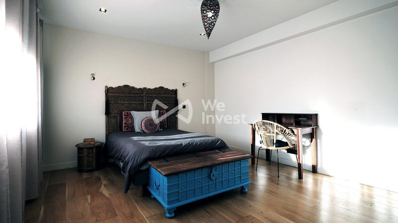 Maison contemporaine - 266 m² - 8 pièces