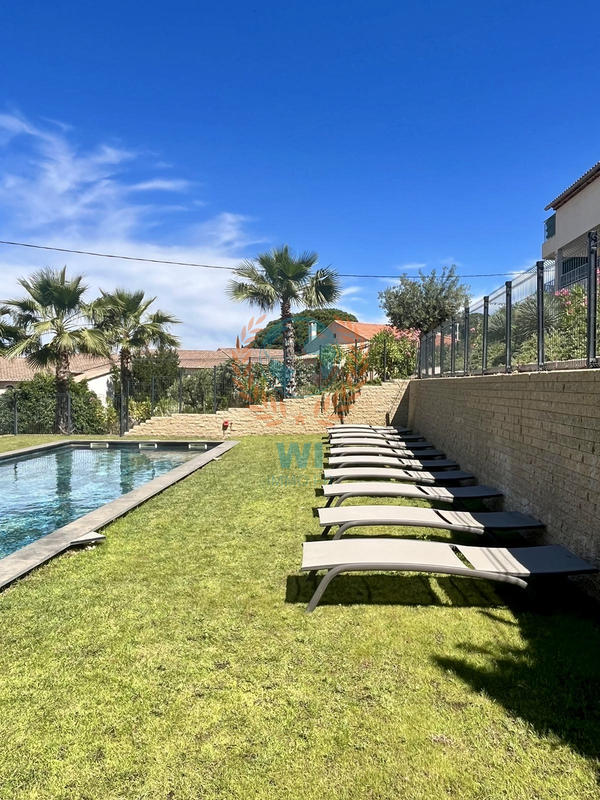 Appartement - 90 m² - 3 pièces