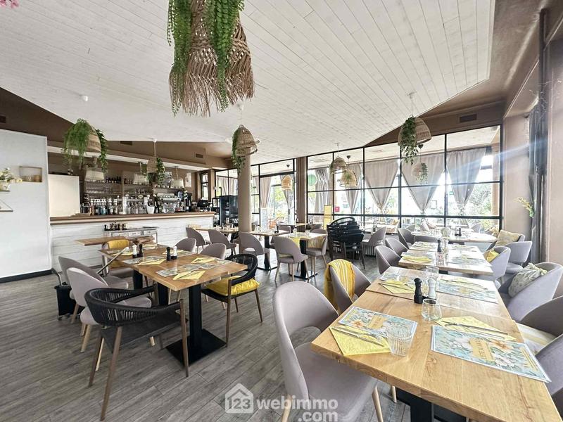 Local commercial - 114 m² - 3 pièces