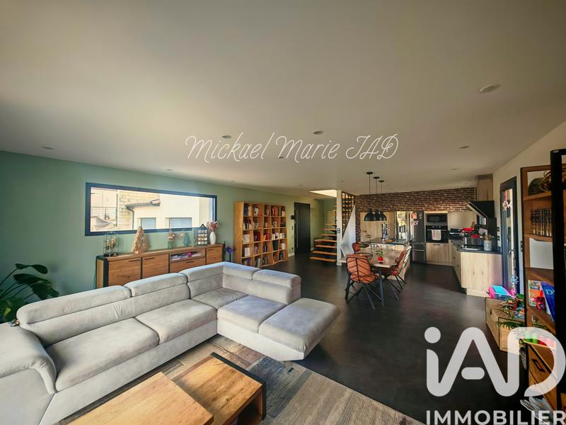 Maison - 137 m² - 5 pièces