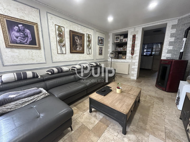 Maison de ville - 212 m² - 8 pièces