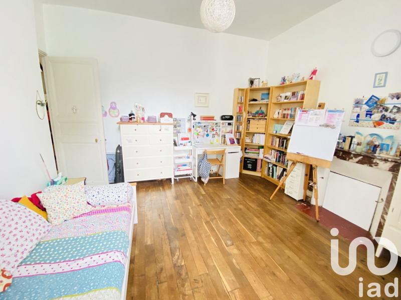 Maison - 177 m² - 9 pièces