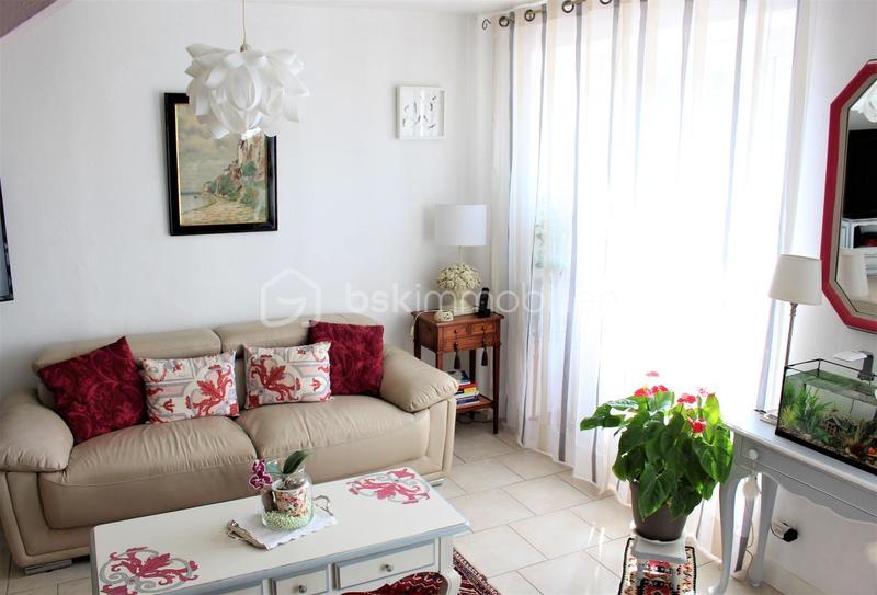 Maison - 168 m² - 8 pièces