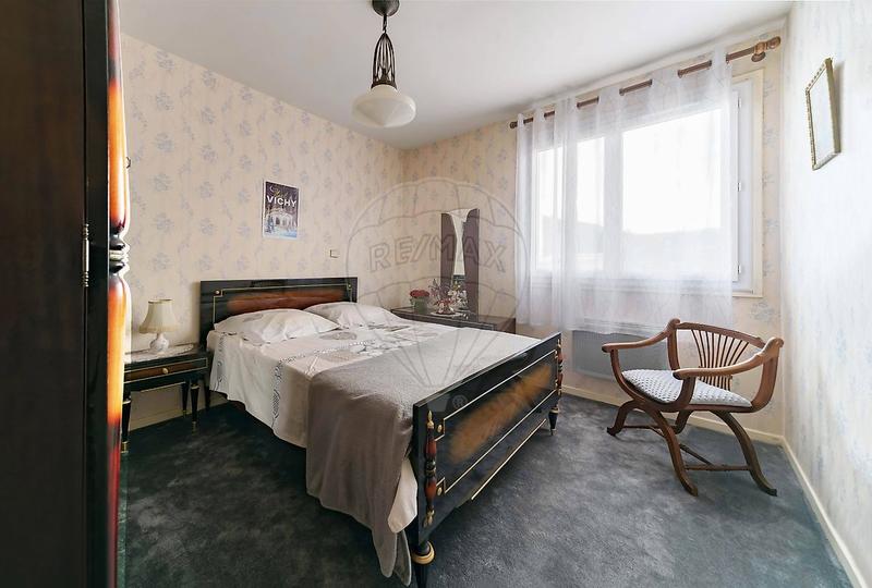 Appartement - 96 m² - 5 pièces