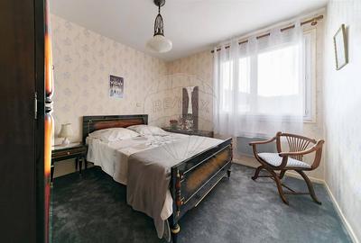 Appartement - 96 m² - 5 pièces