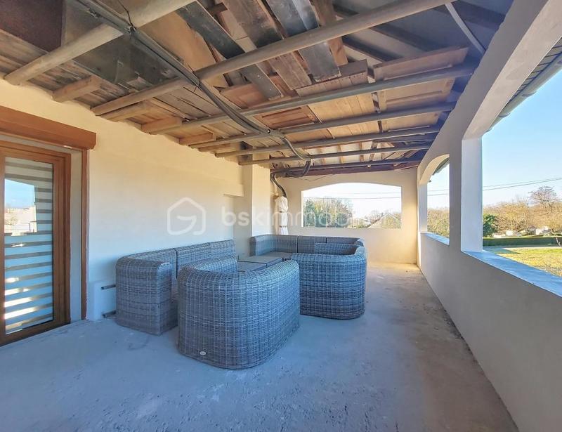 Maison en pierre - 149 m² - 6 pièces