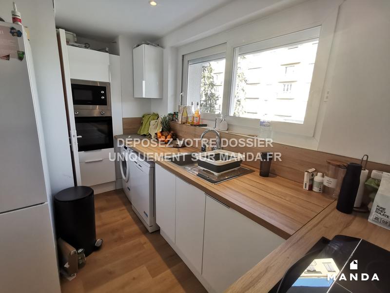 Chambre - 11 m² - 4 pièces