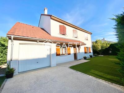 Maison - 136 m² - 5 pièces