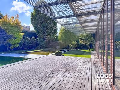 Maison contemporaine - 245 m² - 7 pièces