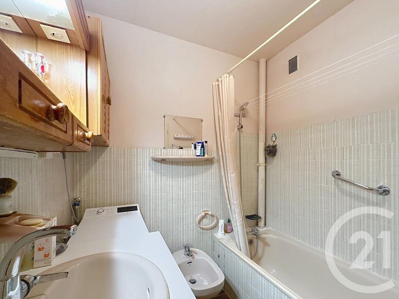 Appartement - 103 m² - 6 pièces