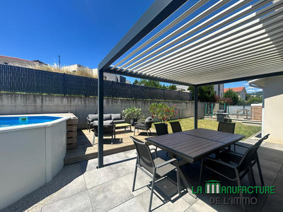 Maison - 100 m² - 5 pièces