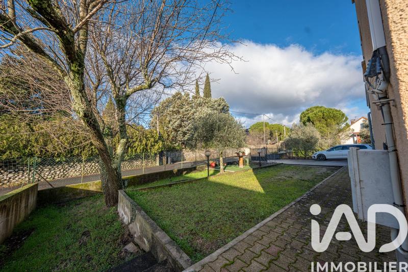 Maison - 99 m² - 4 pièces