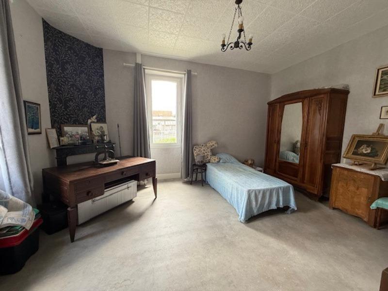 Maison - 185 m² - 10 pièces