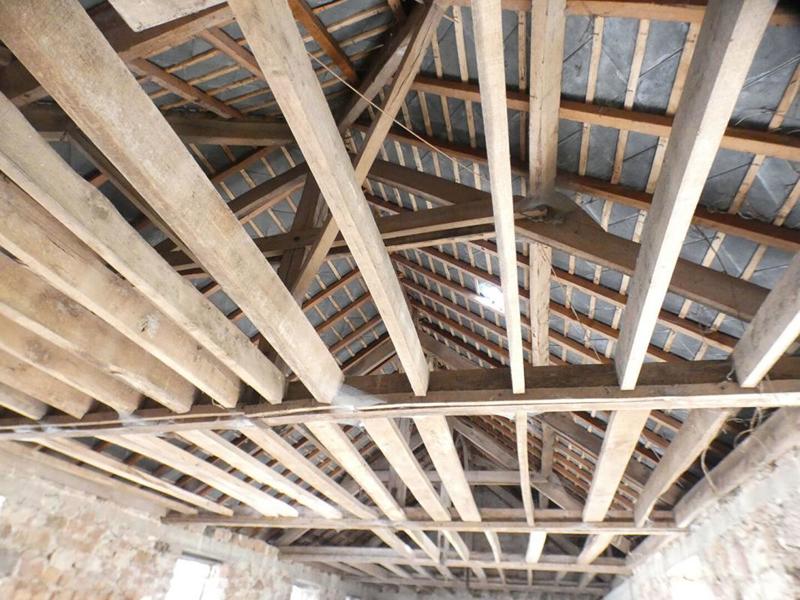 Maison - 250 m² - 4 pièces