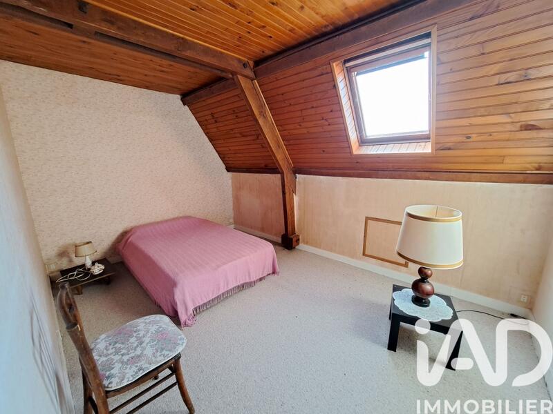 Maison - 196 m² - 8 pièces