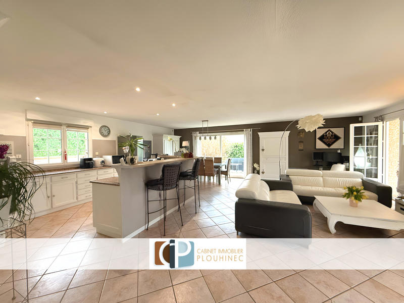 Maison - 175 m² - 7 pièces