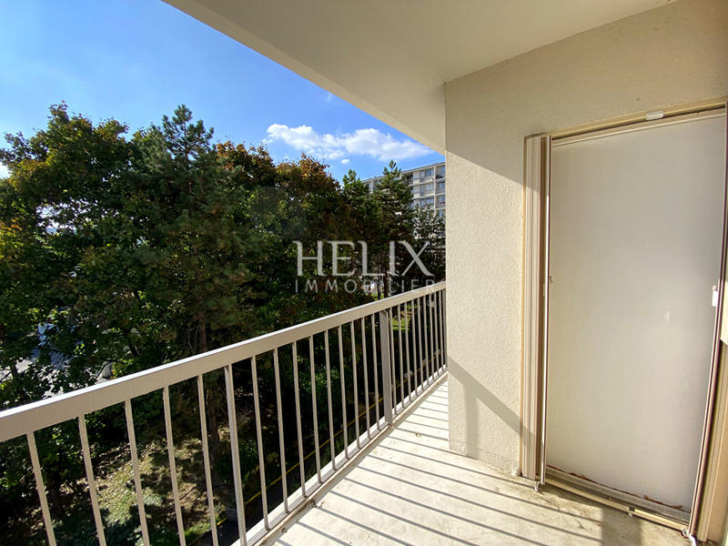 Appartement - 85 m² - 5 pièces