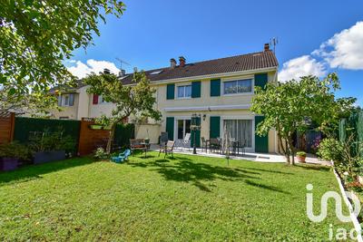Maison - 97 m² - 5 pièces