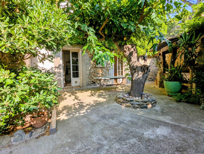 Maison - 300 m² - 10 pièces