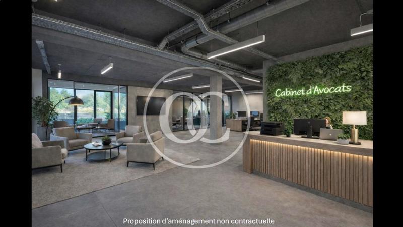 Bureau - 146 m² - 12 pièces