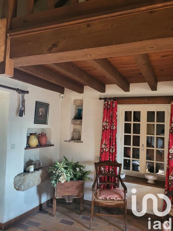 Maison - 250 m² - 8 pièces