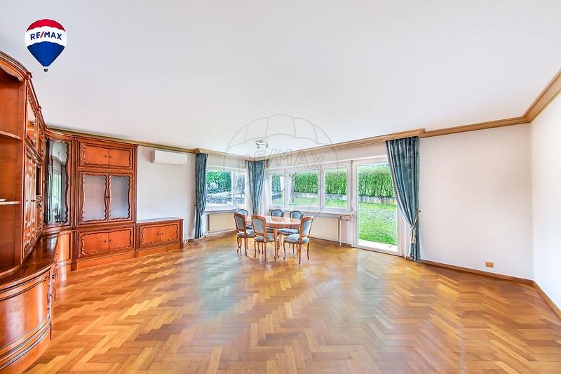 Maison - 166 m² - 6 pièces