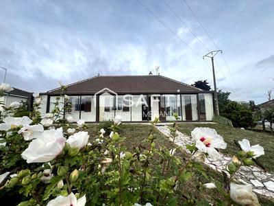 Maison - 90 m² - 6 pièces