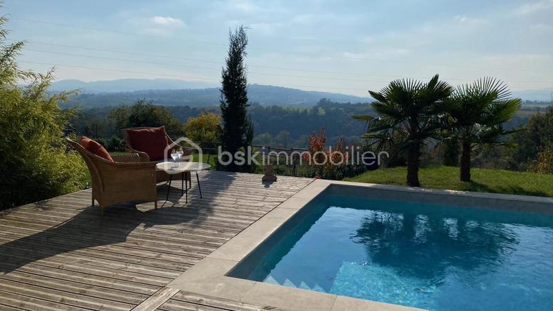 Villa - 147 m² - 6 pièces