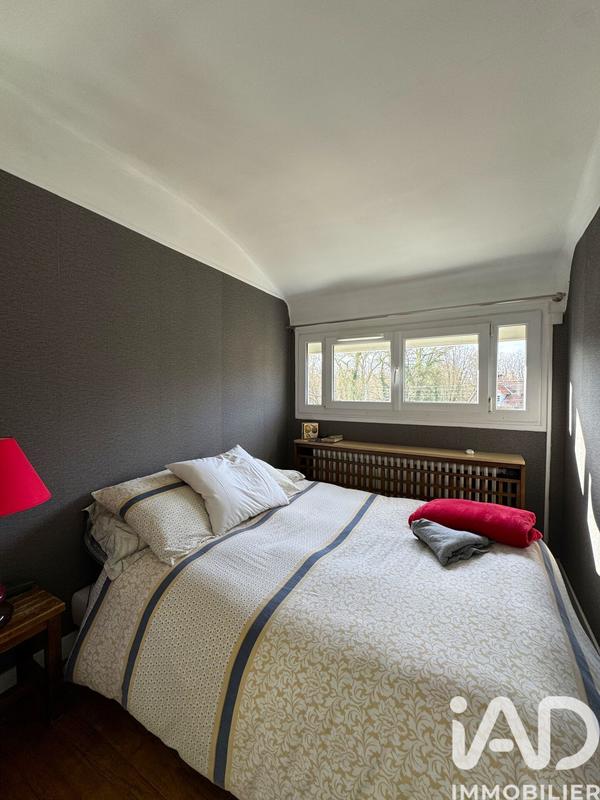 Maison - 200 m² - 9 pièces