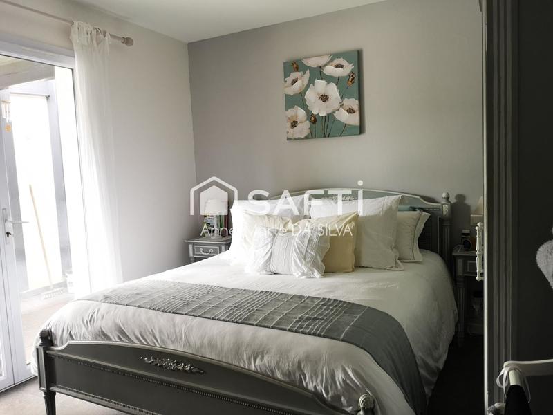 Maison - 224 m² - 7 pièces