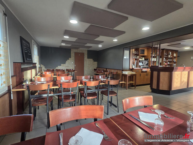 Local commercial - 439 m²