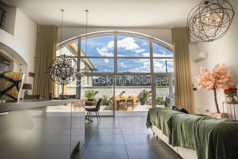 Corps de ferme - 270 m² - 7 pièces