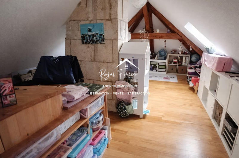 Maison ancienne - 166 m² - 7 pièces