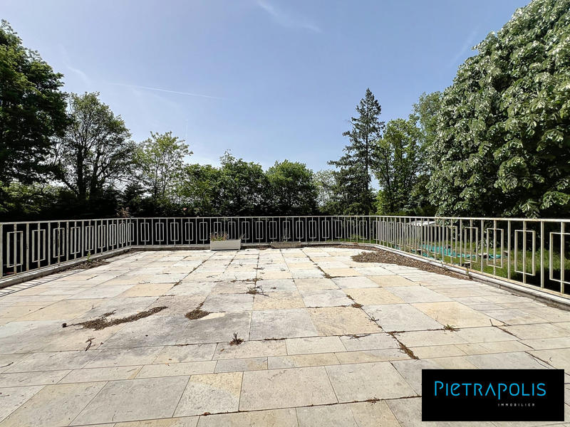 Maison - 292 m² - 7 pièces