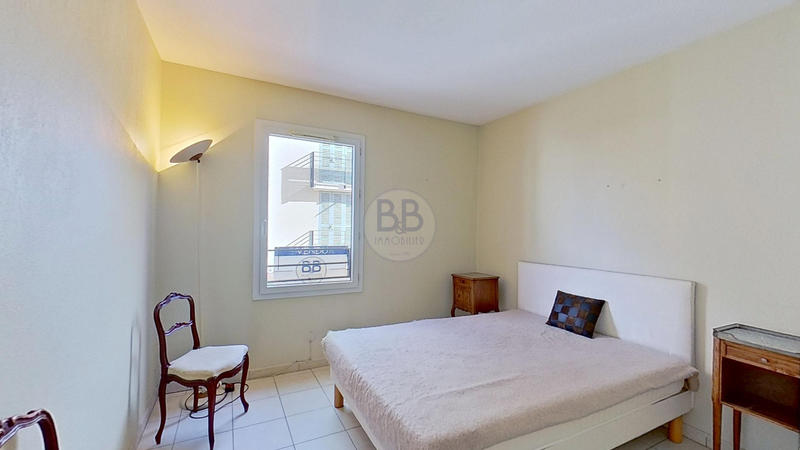 Appartement - 90 m² - 4 pièces