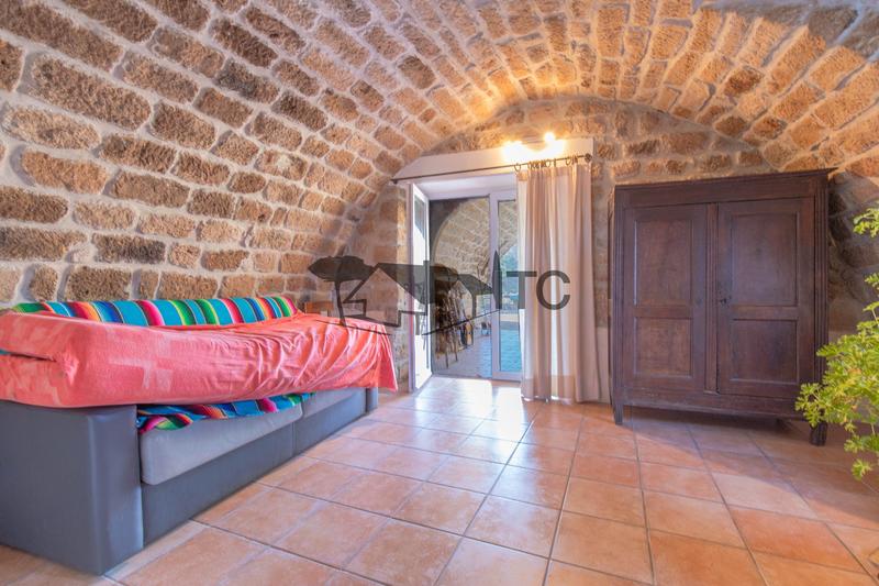 Maison - 286 m² - 9 pièces