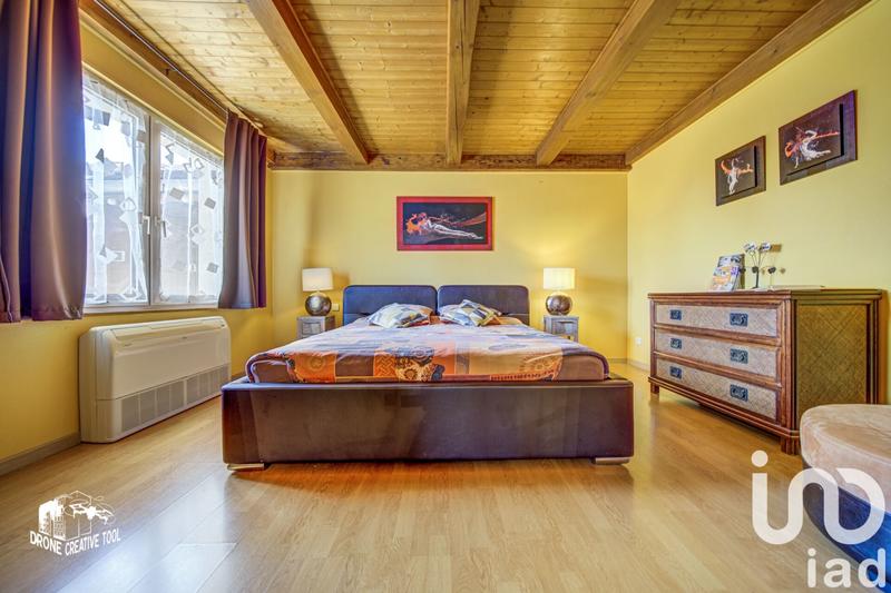 Maison - 453 m² - 14 pièces