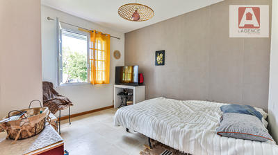 Maison - 90 m² - 3 pièces