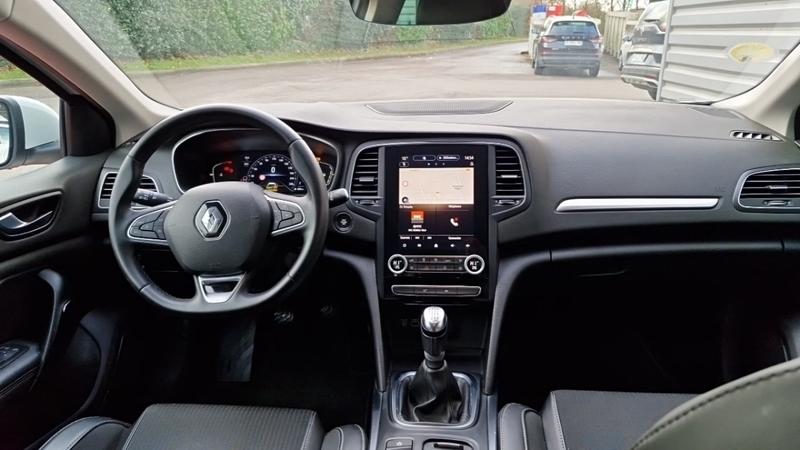 Renault Mégane IV Berline blue dci 115 - 21n intens