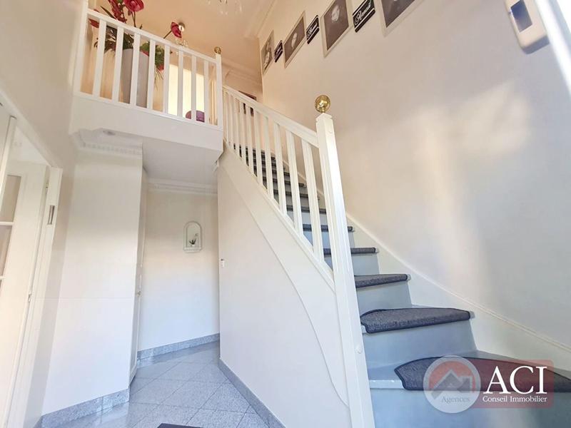 Maison - 140 m² - 7 pièces