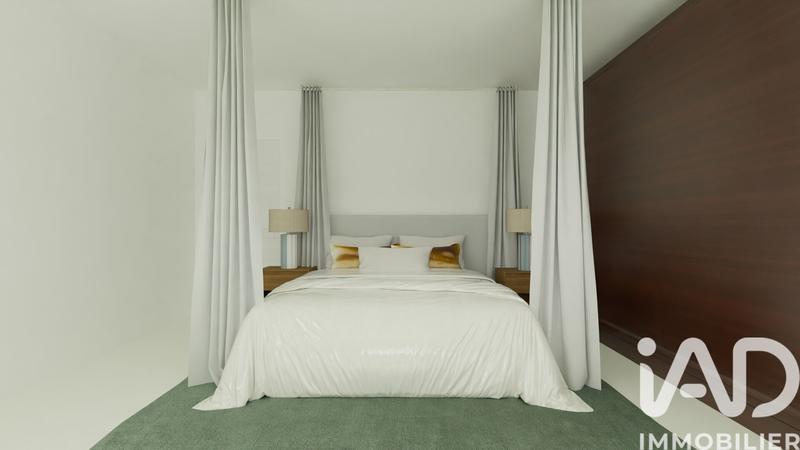 Maison - 224 m² - 8 pièces