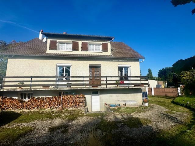 Maison de village - 165 m² - 11 pièces