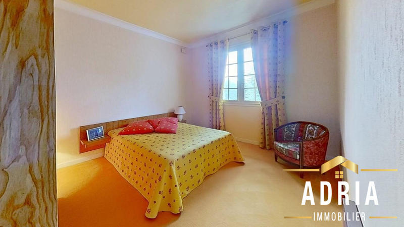 Villa - 195 m² - 6 pièces